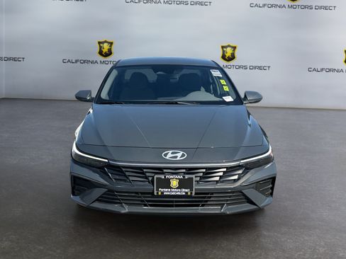 Used 2024 Hyundai Elantra SEL FWD image 8