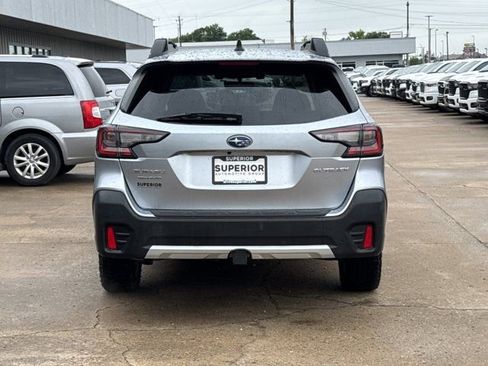 Used 2022 Subaru Outback Limited AWD/4WD image 4