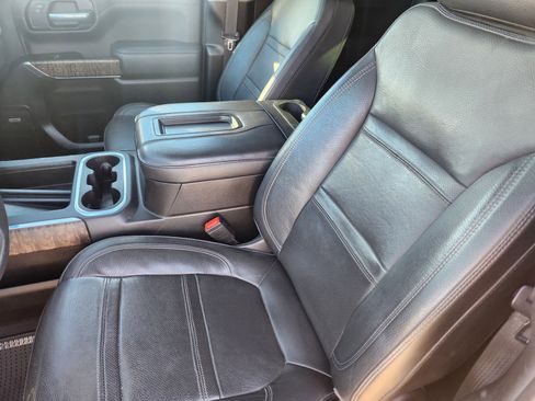 Used 2022 GMC Sierra 1500 Denali w/ Denali Reserve Package image 9