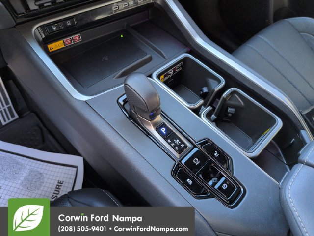 Used 2025 Lexus TX 500h AWD w/ Technology Package image 18