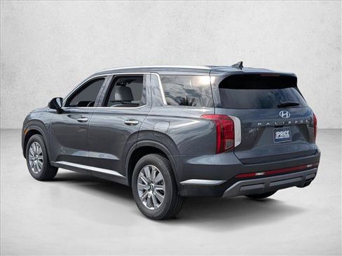 Used 2025 Hyundai Palisade SEL FWD image 9