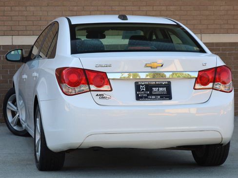 Used 2015 Chevrolet Cruze LT FWD image 11