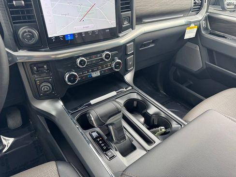 New 2025 Ford F150 Lariat w/ Equipment Group 502A High image 37