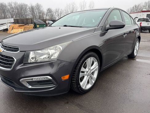 Used 2015 Chevrolet Cruze LTZ image 9