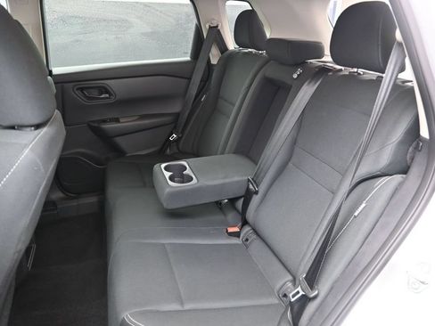 Used 2024 Nissan Rogue S AWD/4WD image 13
