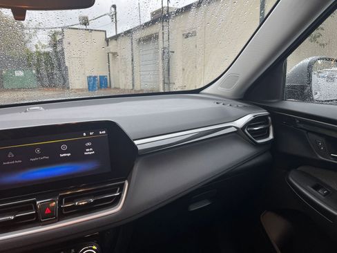 Used 2025 Chevrolet TrailBlazer LT image 31