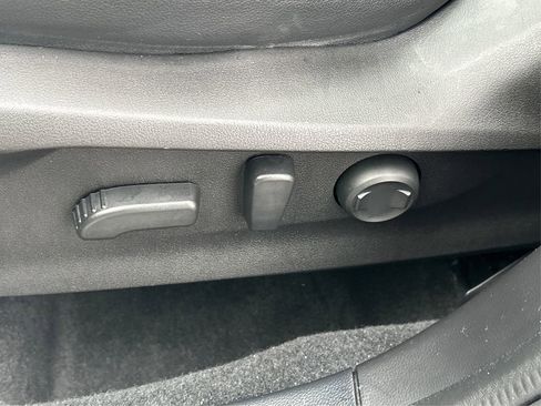 Used 2020 Subaru Forester Limited w/ Popular Package #3 image 36