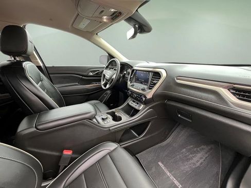 Used 2023 GMC Acadia Denali w/ Denali Technology Package AWD/4WD image 37