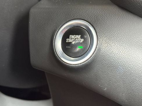 Used 2023 GMC Terrain Denali w/ Denali Premium Package AWD/4WD image 33