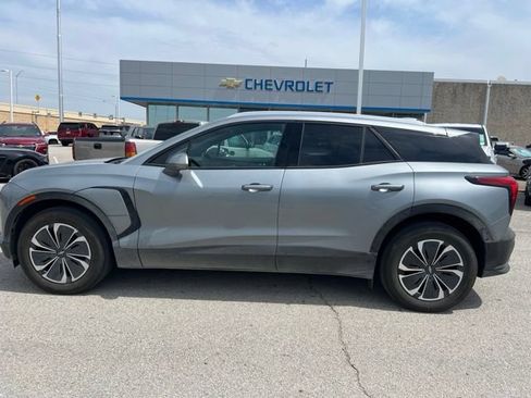 Used 2024 Chevrolet Blazer EV LT AWD/4WD image 6