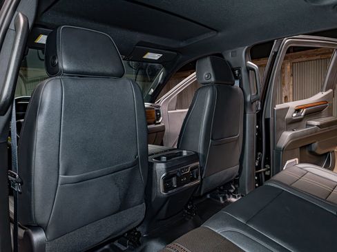 Used 2023 Chevrolet Silverado 1500 High Country image 26