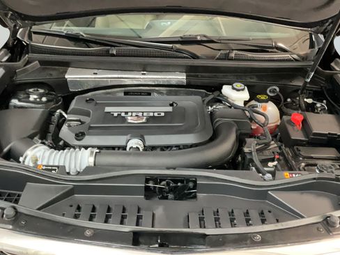 Certified 2024 Cadillac XT4 Luxury FWD image 23