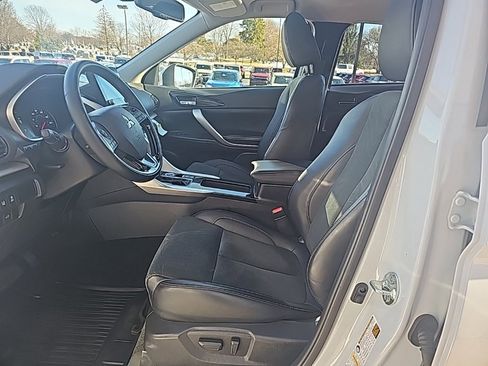 Used 2024 Mitsubishi Eclipse Cross SE image 9