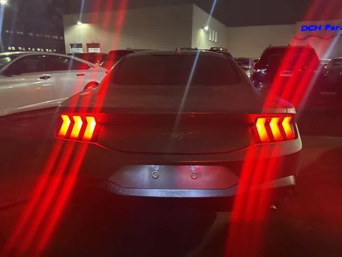 Used 2024 Ford Mustang Coupe image 12
