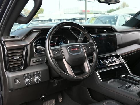 Used 2024 GMC Sierra 2500 AT4 w/ AT4 Premium Plus Package AWD/4WD image 17