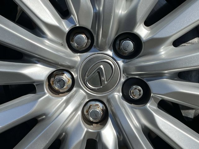 Used 2014 Lexus LS 460 w/ Comfort Package RWD image 13