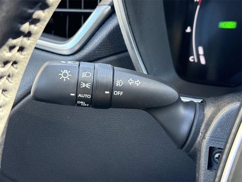 Used 2023 Toyota Corolla Cross XSE w/ Convenience Package image 29