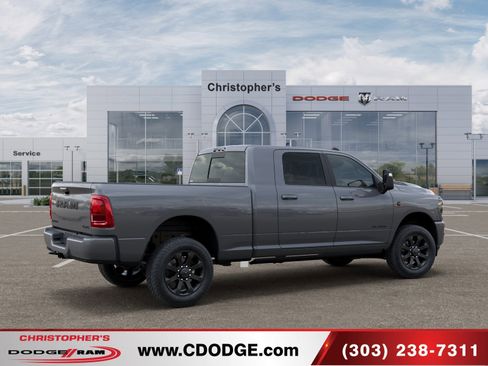 New 2026 RAM 2500 Laramie AWD/4WD image 4