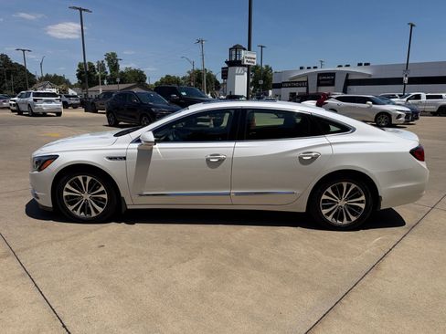 Used 2019 Buick LaCrosse Essence w/ Sun and Shade Package AWD/4WD image 8