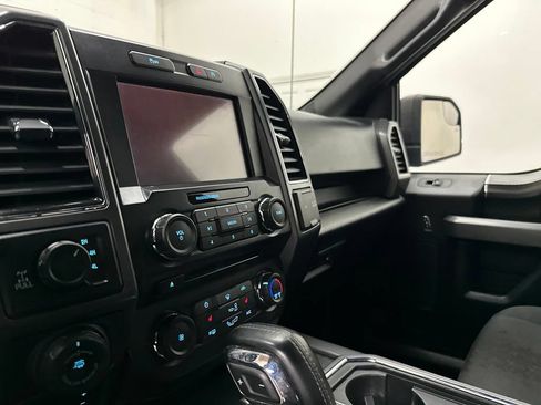 Used 2018 Ford F150 XLT w/ Equipment Group 302A Luxury AWD/4WD image 32