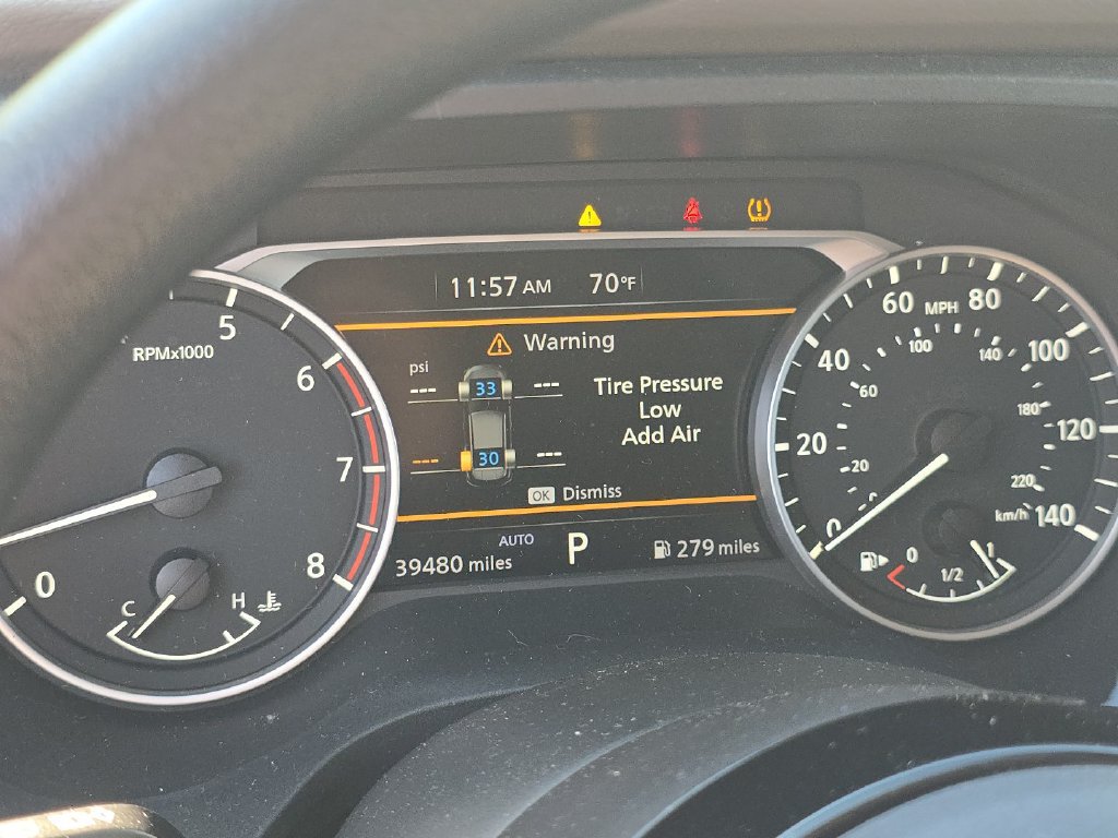 Used 2023 Nissan Rogue SV AWD/4WD image 27