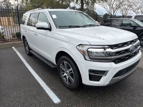 Used 2024 Ford Expedition Limited image 17