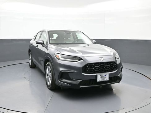Certified 2023 Honda HR-V LX image 3