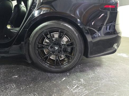 Used 2023 Tesla Model S Standard Range image 22