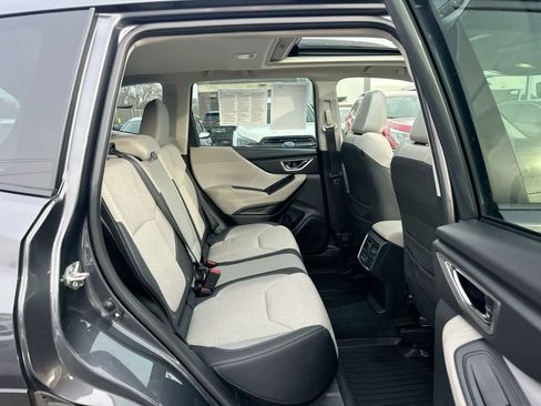 Certified 2023 Subaru Forester Premium image 27