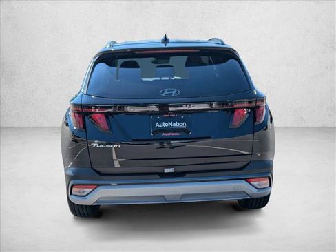 Certified 2025 Hyundai Tucson SEL image 9