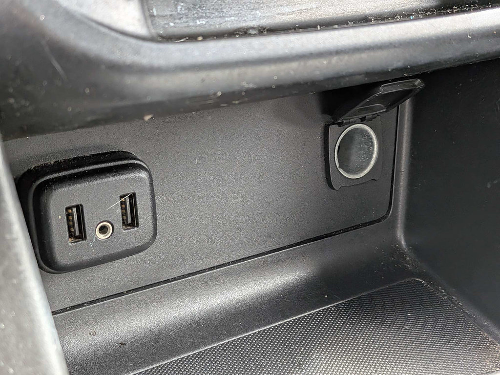 Used 2022 Chevrolet Colorado LT w/ Fleet Safety Package RWD image 18