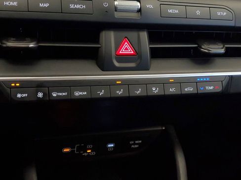 Used 2025 Kia K4 FWD image 21