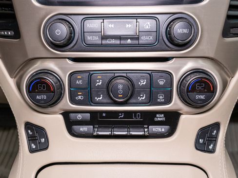 Used 2019 GMC Yukon XL Denali w/ Denali Ultimate Package RWD image 24