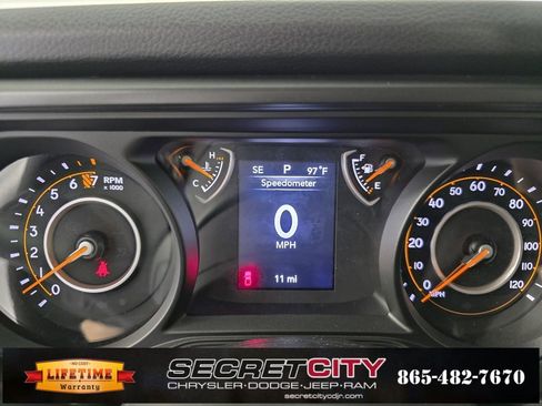 New 2025 Jeep Gladiator Sport image 18