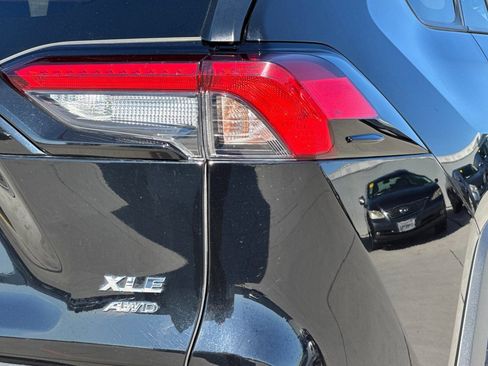 Used 2025 Toyota RAV4 XLE w/ Convenience Package image 11