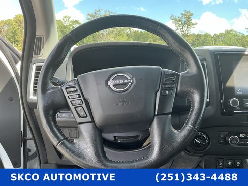 Used 2024 Nissan Frontier SV w/ Hardbody Edition AWD/4WD image 18