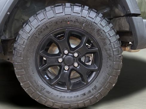 Used 2022 Jeep Wrangler Sport AWD/4WD image 31