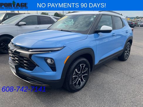 Used 2024 Chevrolet TrailBlazer ACTIV w/ Convenience Package AWD/4WD image 3