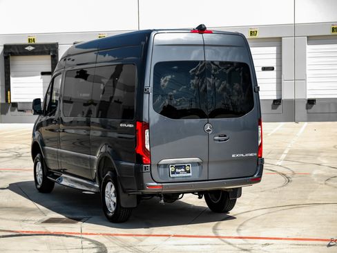 Used 2023 Mercedes-Benz Sprinter 2500 image 9