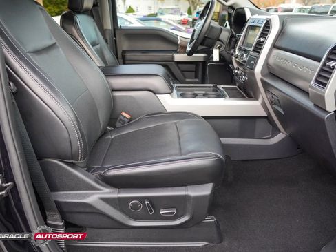 Used 2019 Ford F450 Lariat image 31