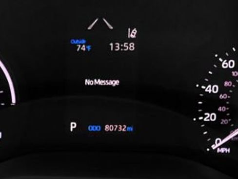 Used 2022 Toyota Sienna XLE FWD image 23