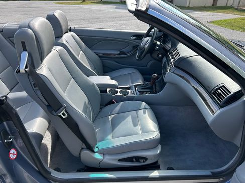 Used 2001 BMW 325Ci Convertible image 17