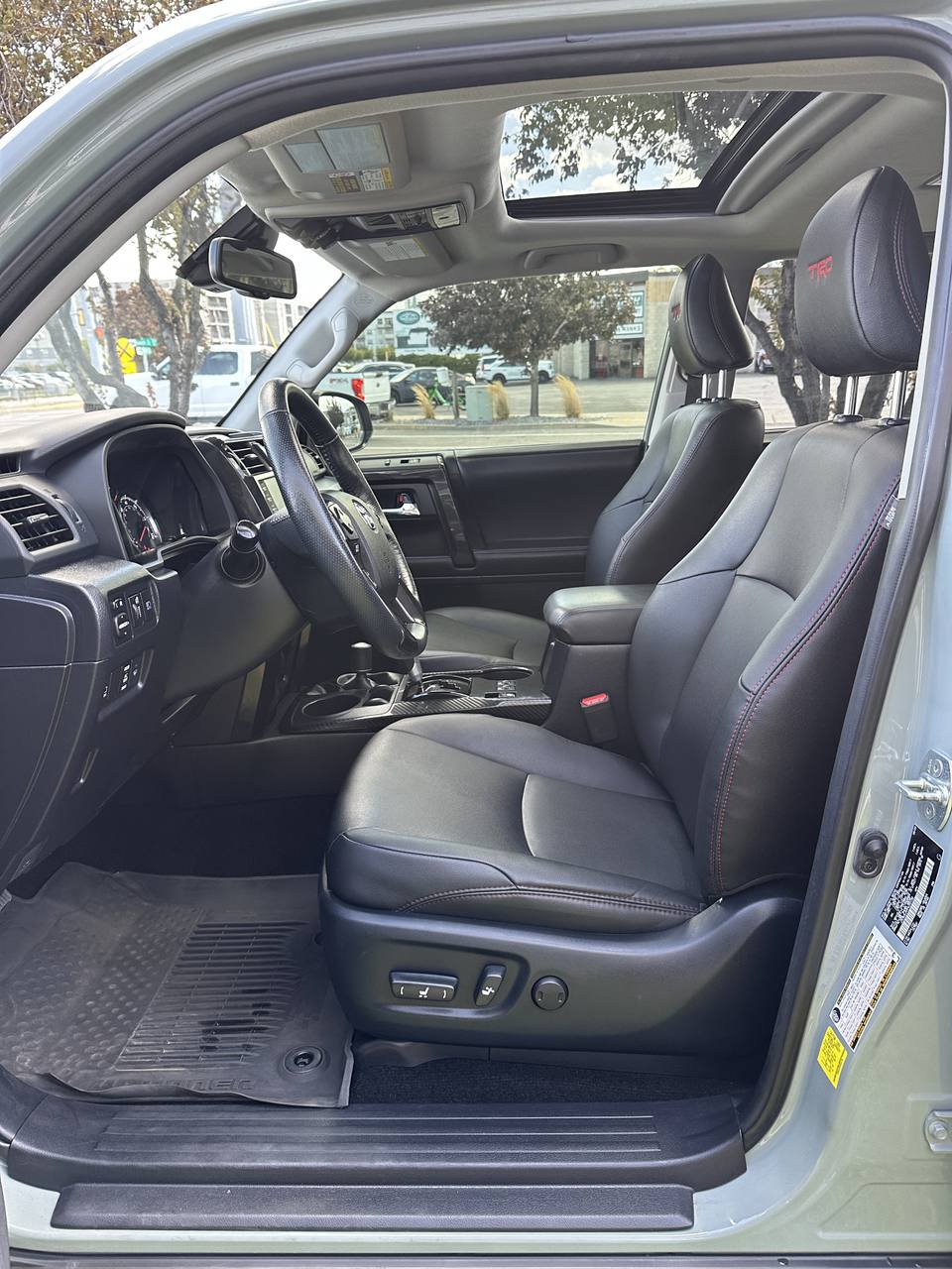 Used 2023 Toyota 4Runner TRD Off-Road Premium w/ Off Road Premium Plus Package AWD/4WD image 16
