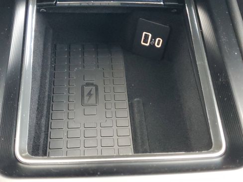 New 2026 Lincoln Corsair Premiere image 23