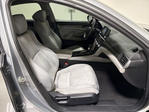 Used 2019 Honda Accord LX image 21