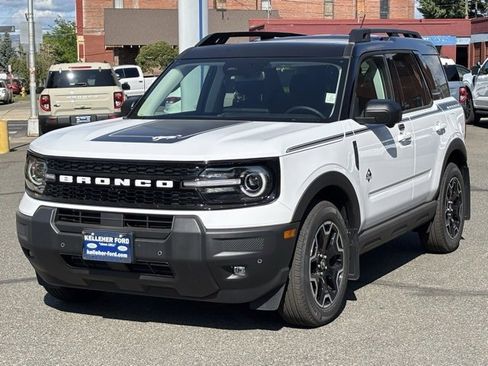 New 2025 Ford Bronco Sport Outer Banks w/ Outer Banks Tech Package+ image 4