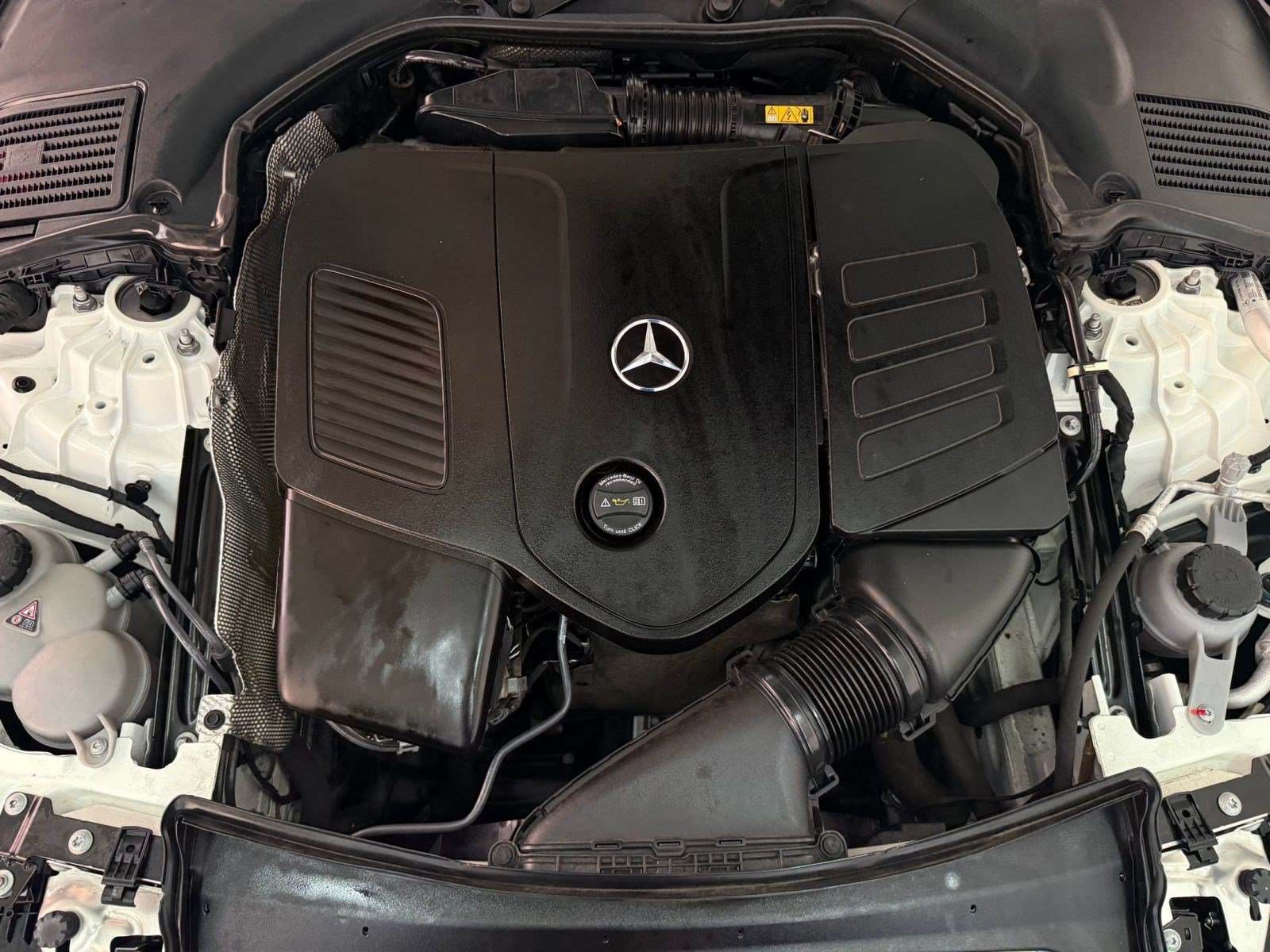 Used 2024 Mercedes-Benz C 300 Sedan image 32
