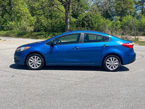 Used 2014 Kia Forte LX w/ Popular Package FWD image 4