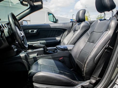 Used 2016 Ford Mustang GT Premium w/ Equipment Group 401A RWD image 20