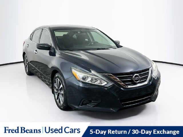Used 2016 Nissan Altima 2.5 SV FWD image 1
